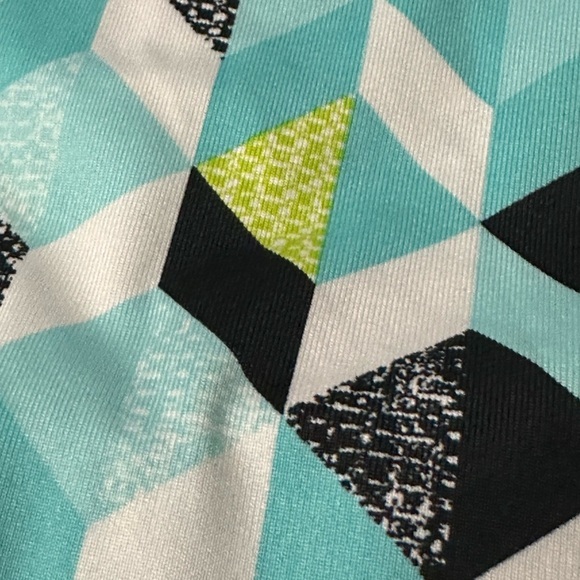 Tail‎ Women's Short Sleeve Printed 1/4 Zip Golf Polo size XS NWT (2077) - Picture 10 of 10